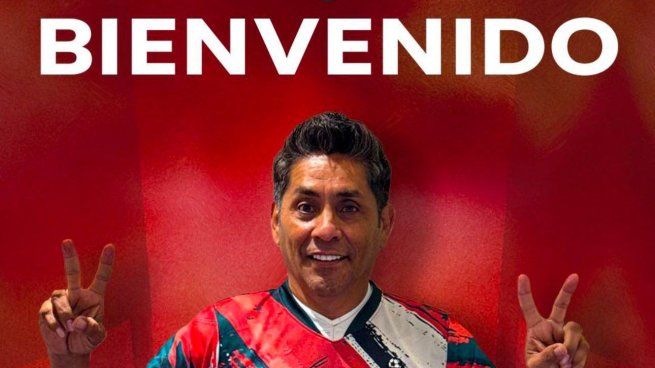 Por primera vez en su larga trayectoria, y volviendo un retiro de dos décadas y con una riqueza de 10 millones de dólares, Jorge Campos jugará en Europa con el México FC, un club de la Tercera RFEF de España.