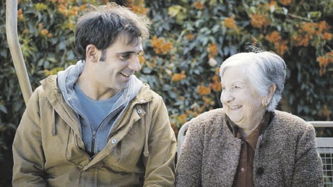 el vasco. Joseba Usabiaga e Itziar Aizpuru en una escena del film.