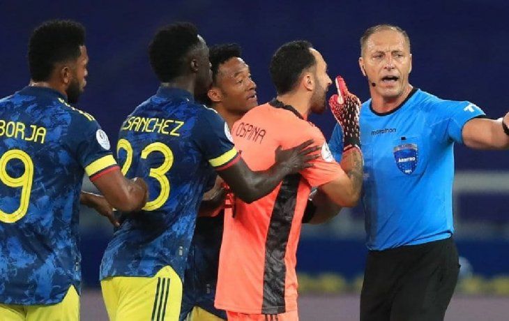 copa america: colombia pidio la suspension de pitana por el polemico gol de brasil