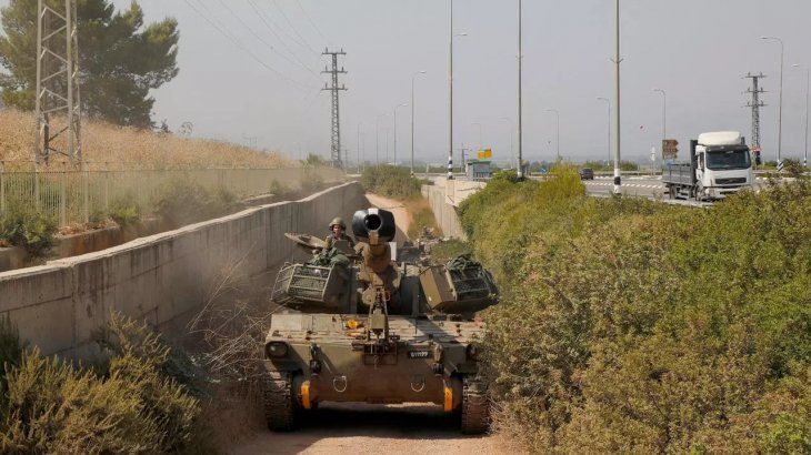 El Ejército israelí mató a un alto comandante de Hezbolá, cinco combatientes y siete civiles. 