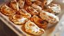 In Buenos Aires a good empanada can cost between 2,500 and 3,000 pesos per unit. Although there are more faces.