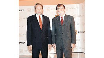 ámbito.com | El director general del Mercosur de la marca, Jérôme Stoll, yel presidente de Renault Argentina, Dominique Maciet, realizaronayer los anuncios durante la presentación del Logan.