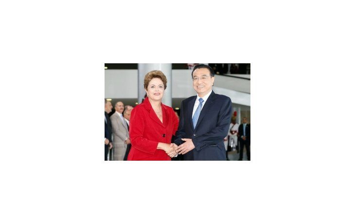 La presidenta brasileña, Dilma Rousseff, y el primer ministro de China, Li Keqiang.