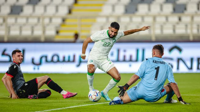 Arabia Saudita empató con Albania en Abu Dhabi.