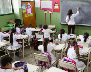 El Gobierno confirmó que las escuelas primarias tendrán una hora más de clase por día