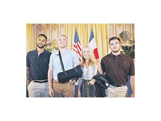 Los soldados Anthony Sadler, Spencer Stone y Alek Skarlatos, que evitaron la matanza, recibirán hoy la Legión de Honor de Francia.
