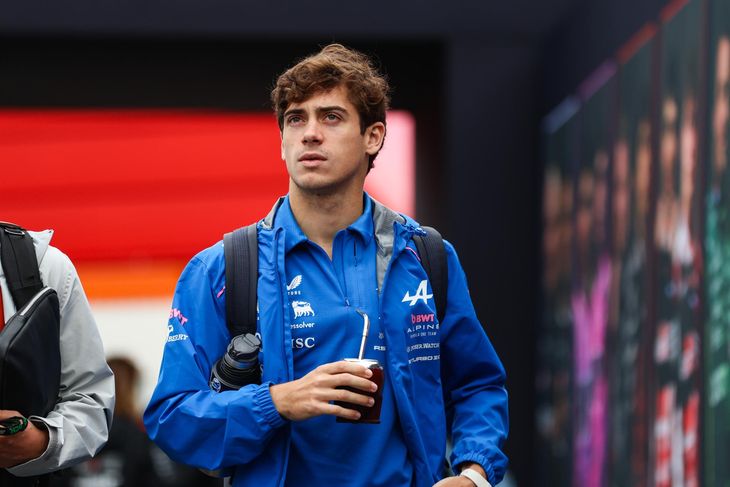 Franco Colapinto buscará revertir su imagen en el GP de Singapur. Franco Colapinto buscará revertir su imagen en el GP de Singapur.