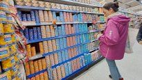 Supermercados negocian con el gobierno para evitar aumentos desmedidos.