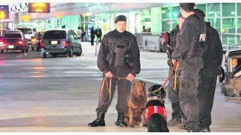 ámbito.com | Fondos. Bullrich y Dietrich se disputan el destino de $2.000 millones que se recaudan por la tasa aeroportuaria.