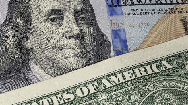 El dólar global sube tras la decisión de la Fed.