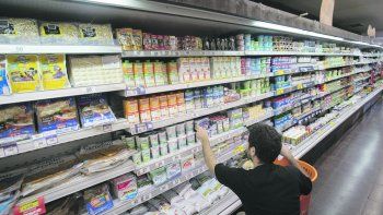 Realidad. La caída del consumo en el mercado doméstico es otra problemática que afecta a la empresa láctea.