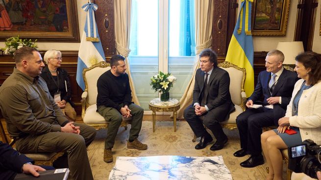 El encuentro entre Volodimir Zelensky y el presidente Javier Milei.&nbsp;