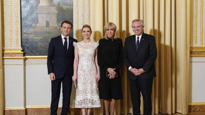Alberto Fernández cena con macron.JPG
