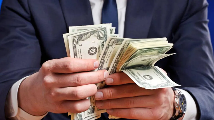 De escéptico a referente global: Roszak apostó por las criptomonedas cuando nadie lo hacía y hoy maneja millones en activos digitales.  
