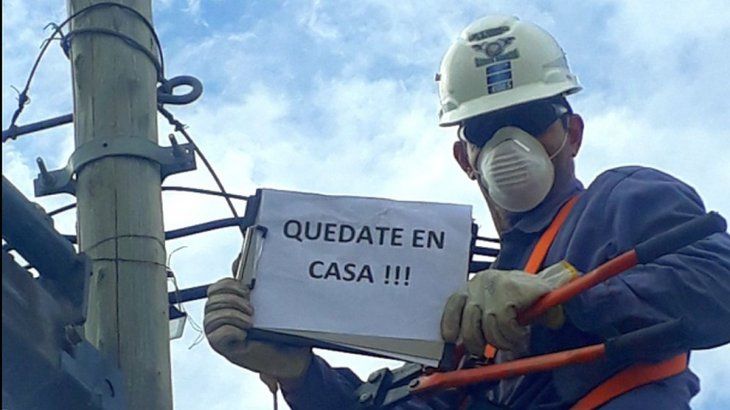 El aislamiento obligatorio y la restricciones de movilidad provocaron un menor consumo de energía eléctrica durante el 2020.