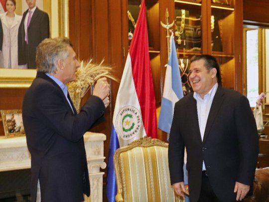Horacio Cartes junto a Mauricio Macri.&nbsp;