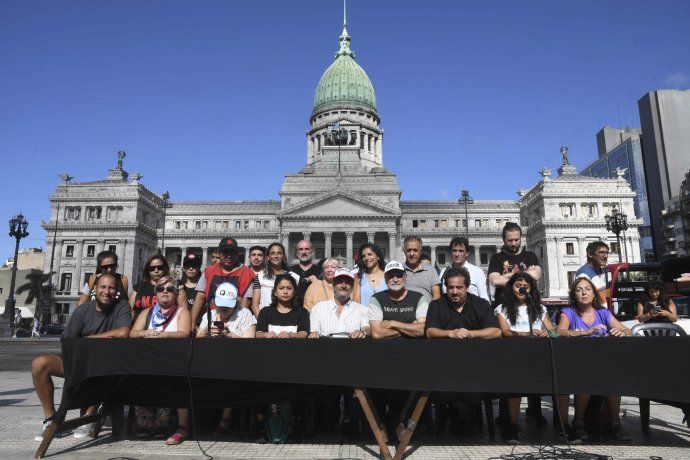 Organizaciones piqueteras y sindicales.