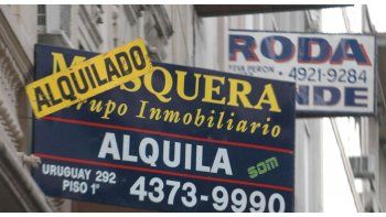 Los corredores inmobiliarios no podrán cobrar en concepto de comisión a inquilinos y/o potenciales inquilinos de un inmueble con destino a vivienda única un importe superior al 4,15 por ciento del valor total del respectivo contrato, precisa la sentencia.