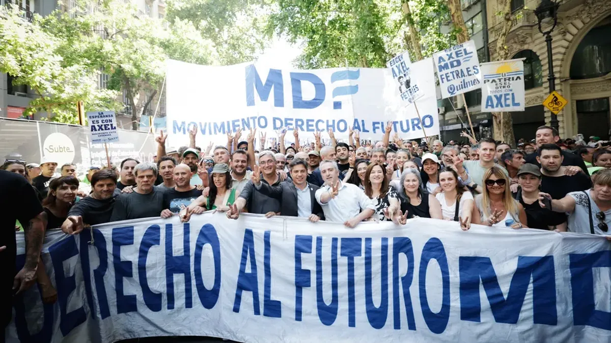 Axel Kicillof reuni� a su n�cleo duro y llam� a recorrer las provincias para federalizar el MDF