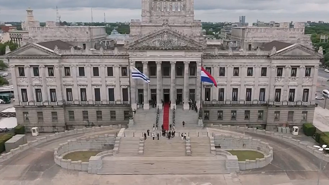 Las elecciones departamentales generan cambios en el Parlamento.