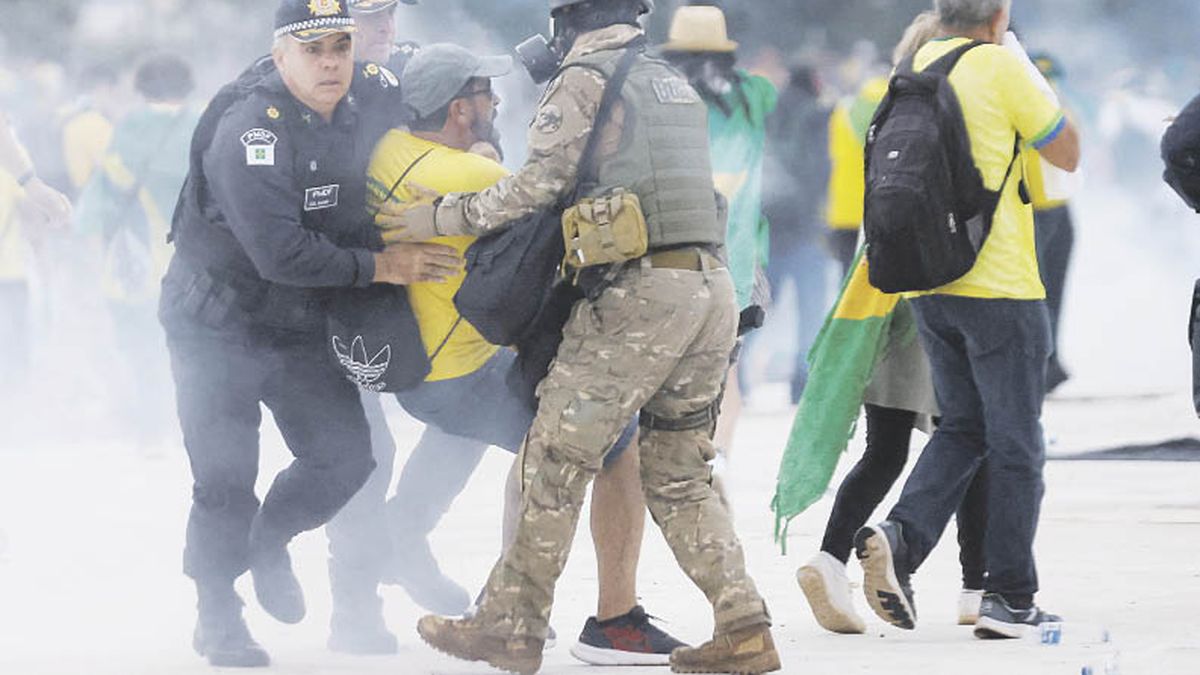 The Brazilian Supreme Court ordered the arrest of the police chief who did not prevent the 8-E coup