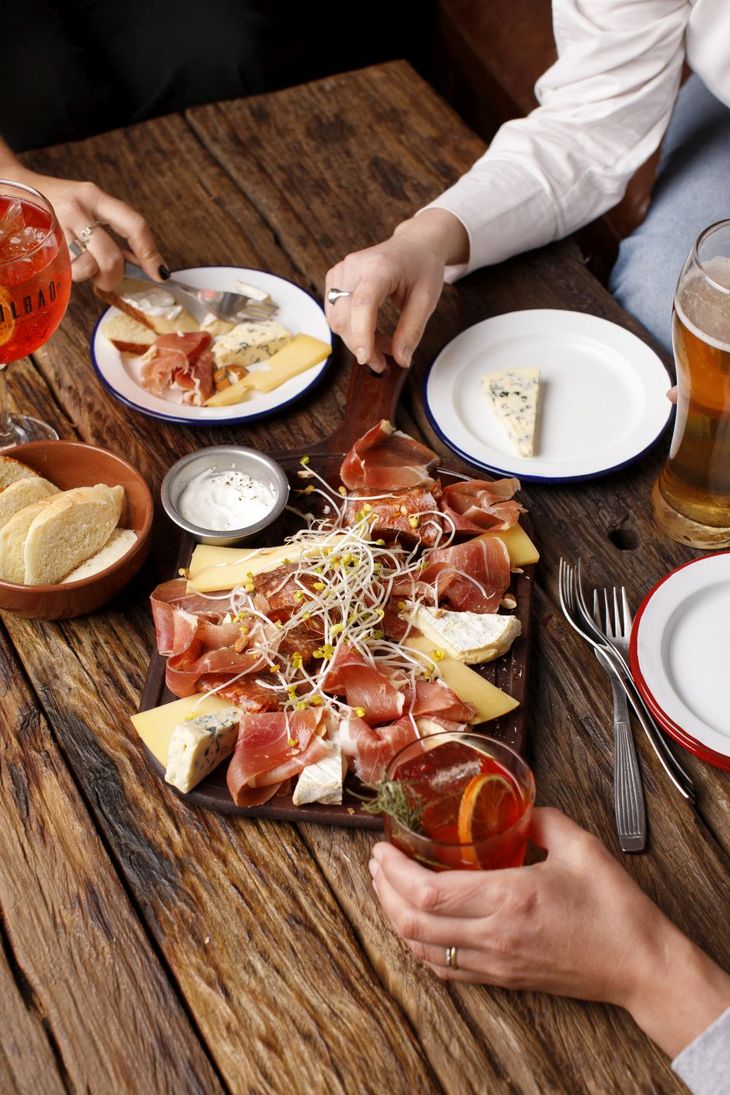 La tabla de quesos en Bilbao.