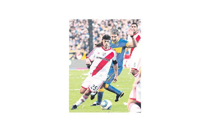 Matías Almeyda no jugó un mal partido, pero terminó expulsado e incitando a la violencia, por lo que le hicieron un acta contravencional.