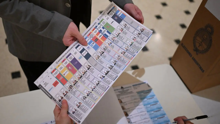 La CNE destacó el uso de la Boleta Única de Papel (BUP).