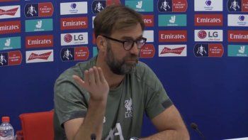 A Jürgen Klopp le preguntaron por el coronavirus y el entrenador de Liverpool dejó a todos boquiabiertos con su respuesta.