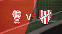 con un solo gol de penal, huracan derroto a instituto en el estadio la quema