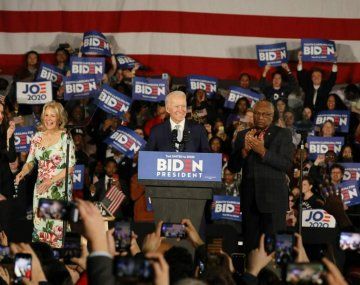 Joe Biden es más confiable para manejar la pandemia del coronavirus, según los votantes.