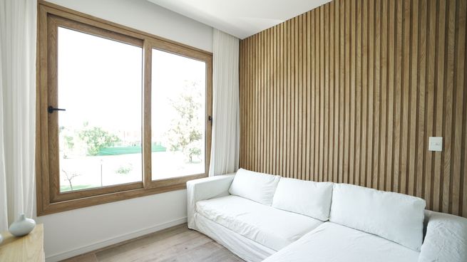 Ventanas y wall panel de PVC.