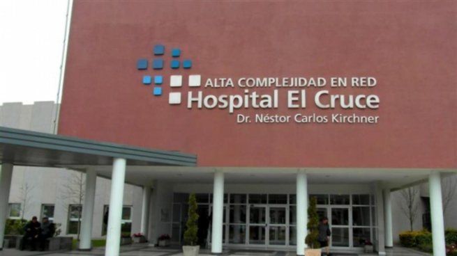 El Hospital de Alta Complejidad en Red El Cruce Néstor Kirchner es un hospital público de alta complejidad que funciona como nodo de la red de salud de sur del conurbano bonaerense.&nbsp;