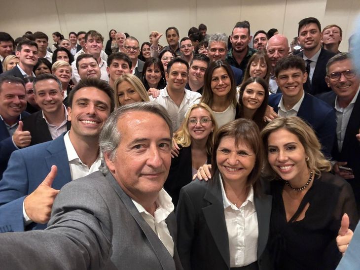 Patricia Bullrich visitó Rosario y se mostró con Romina Diez y Nicolás Mayoraz.