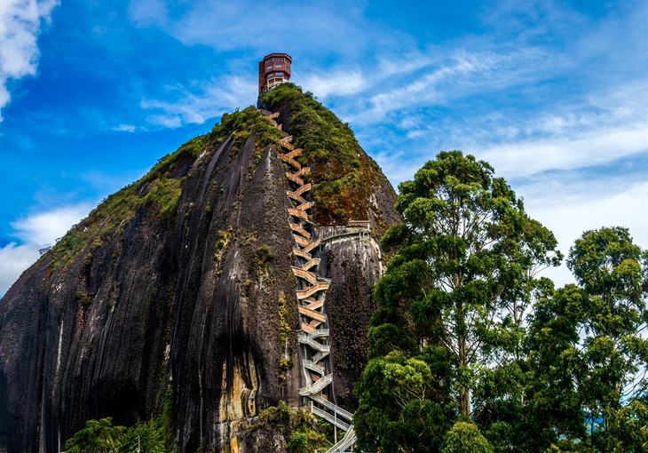La Piedra de Guatapé en Guatape, Colombia. La Piedra de Guatapé en Guatape, Colombia.