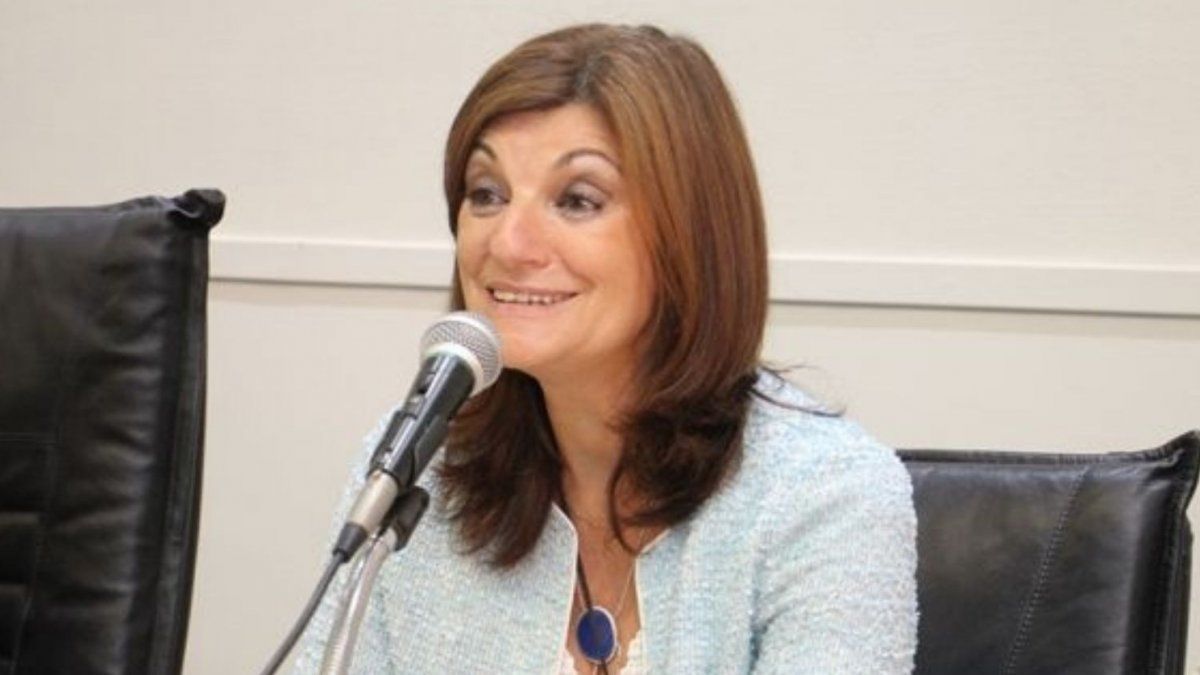 Kelly Olmos se metió en la polémica por las PASO y propuso "acortar plazos" con las elecciones generales