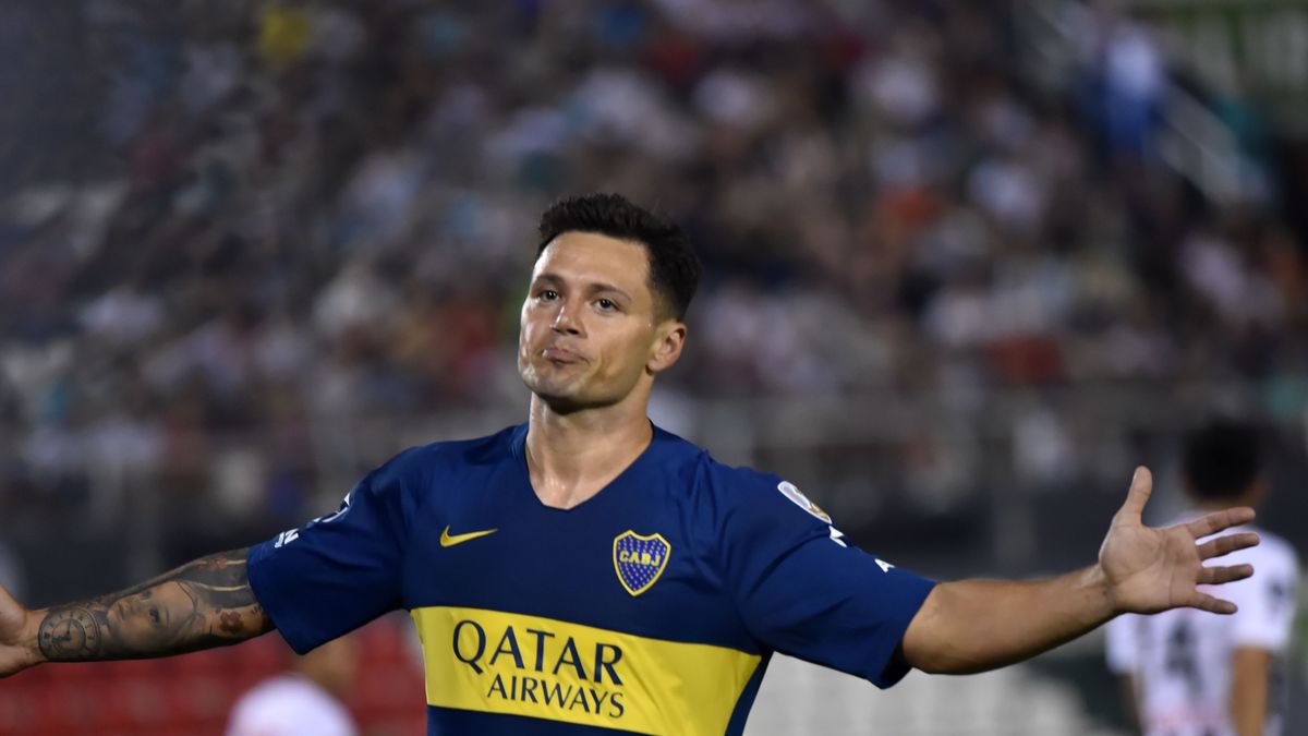 Mauro Zárate pegó el portazo y se va de Boca