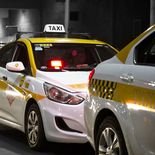 Las tarifas del taxi aumentaron este jueves después de 13 meses y desde el gremio señalaron que se trata de un ajuste prácticamente intrascendente. Las tarifas del taxi aumentaron este jueves después de 13 meses y desde el gremio señalaron que se trata de un ajuste prácticamente intrascendente.