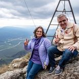 Raúl Jalil y Lucía Corpacci acordaron una convivencia con paz social en su provincia. Raúl Jalil y Lucía Corpacci acordaron una convivencia con paz social en su provincia.