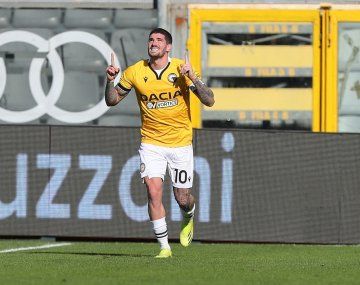 Rodrigo De Paul vivió múltiples emociones en el triunfo de Udinese. Primero convirtió un gol y luego se fue expulsado.