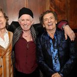La canción Hit Me In The Head tiene una de las últimas grabaciones de Charlie Watts, el baterista fallecido en 2021.