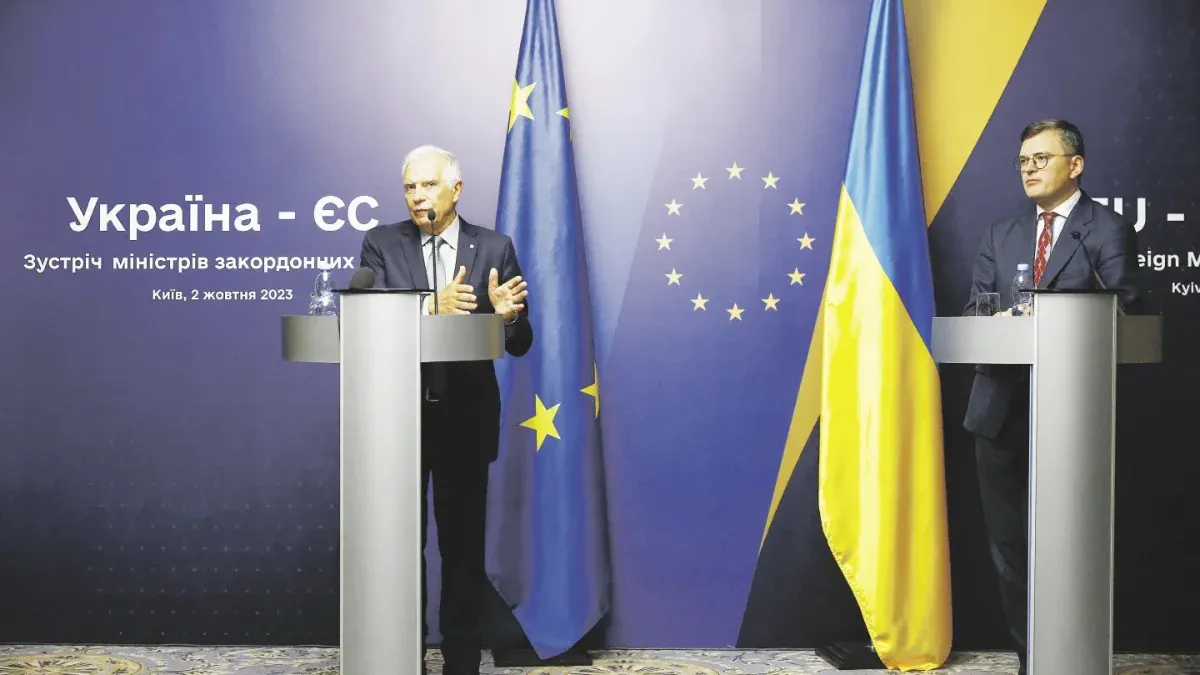 The European Union will open negotiations to add Ukraine and Moldova The European Union will open negotiations to add Ukraine and Moldova