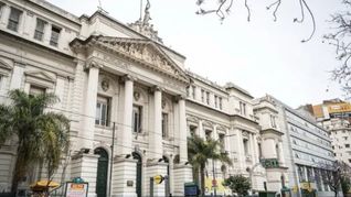 La UBA quedó en el puesto 84 del QS World University Rankings 2027 y volvió a liderar entre las instituciones de América Latina. La UBA quedó en el puesto 84 del QS World University Rankings 2027 y volvió a liderar entre las instituciones de América Latina.
