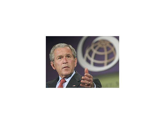 Bush le solicitó a Putin que no reavive la Guerra Fría