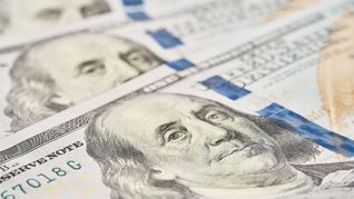 El dólar retrocedió a la franja de los 39 pesos.