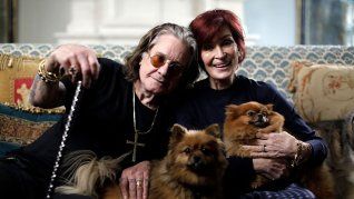 Ozzy Osbourne y su esposa Sharon. Ozzy Osbourne y su esposa Sharon.
