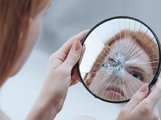 El tratamiento para la dismorfia corporal incluye terapias psicológicas, psiquiátricas y nutricionales con profesionales especializados.&nbsp;