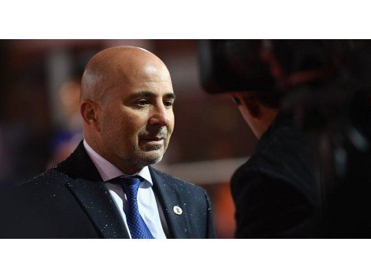 Sampaoli prometió poner mu arriba la bandera del país (Foto: @fifaworldcup_es).