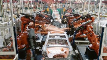 Tendencia. La necesidad de generar dólares hace que el foco de las automotrices esté puesto en las exportaciones. Eso explica la mayor producción con un mercado interno en segundo plano. Tendencia. La necesidad de generar dólares hace que el foco de las automotrices esté puesto en las exportaciones. Eso explica la mayor producción con un mercado interno en segundo plano.