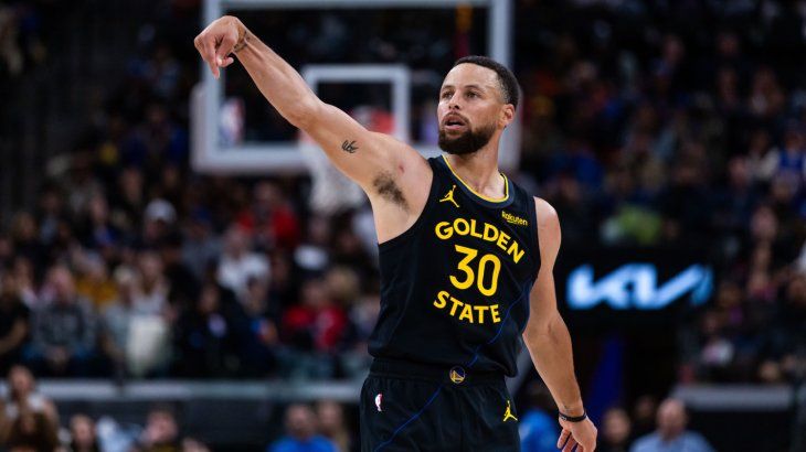 Se convirtió en un emblema de los Golden State Warriors, que cada vez le pagan más con tal de que no se vaya. Se convirtió en un emblema de los Golden State Warriors, que cada vez le pagan más con tal de que no se vaya.